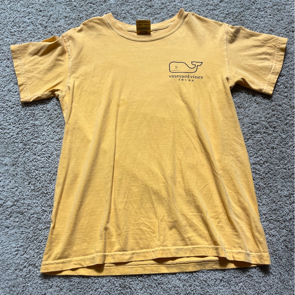Vineyard Vines T-shirt!!